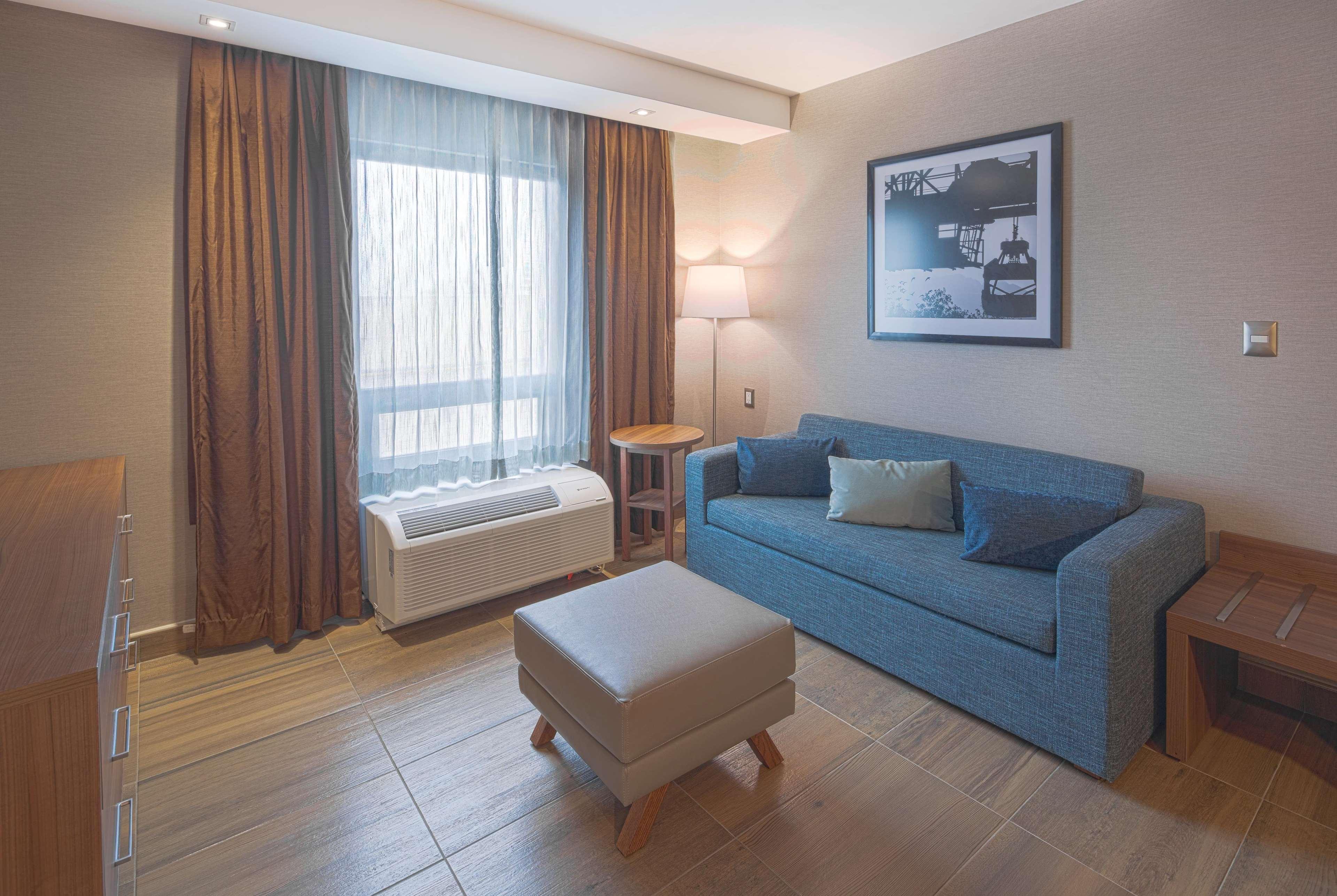 Hampton By Hilton Monterrey Galerias Obispado Exteriér fotografie